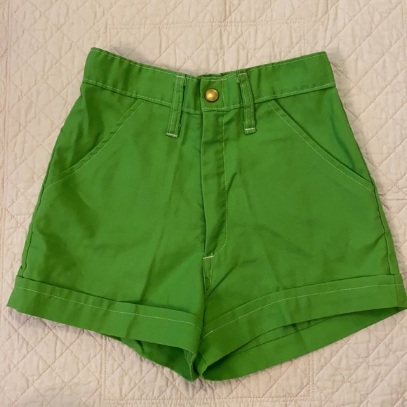 {VTG} Girltown | High Waisted Green Shorts